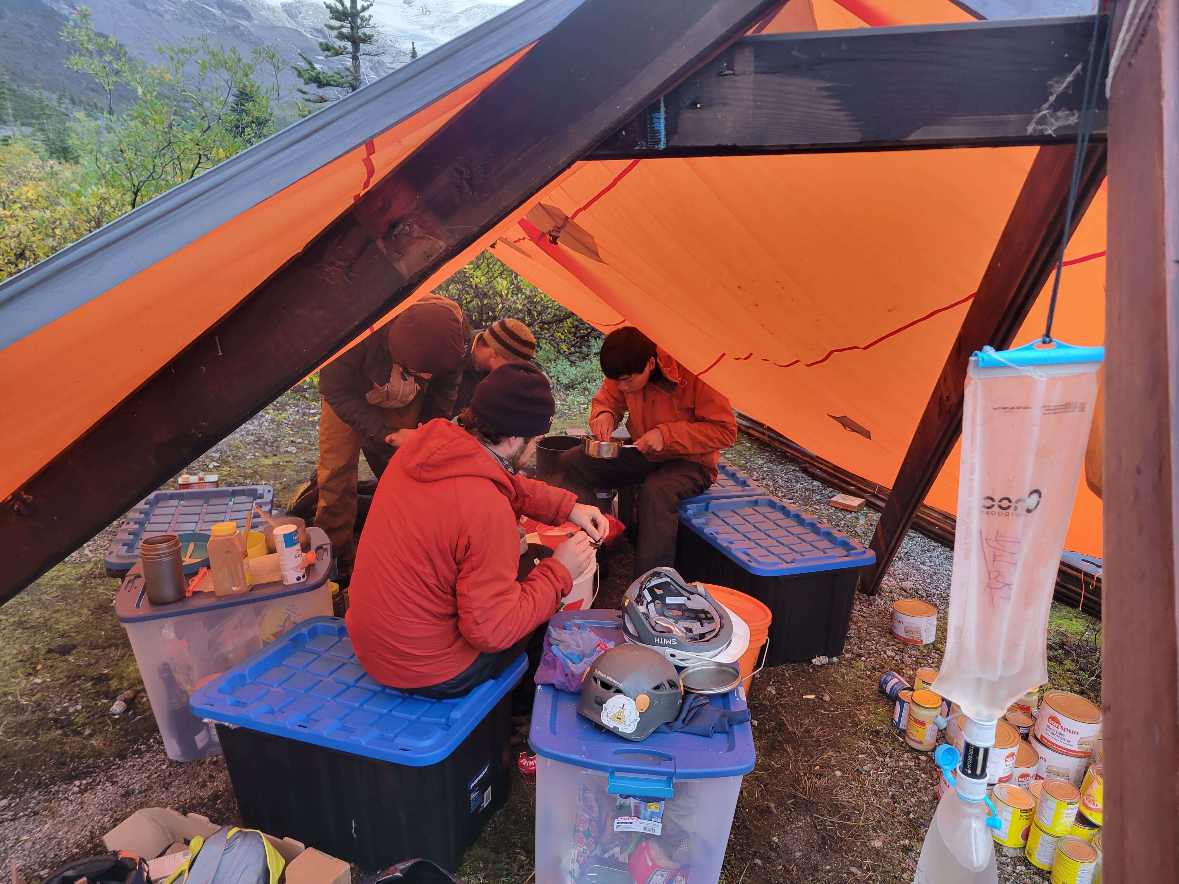 A meal in the typical sphinx position – hunched over with back pain. PC: Anton Afanassiev
